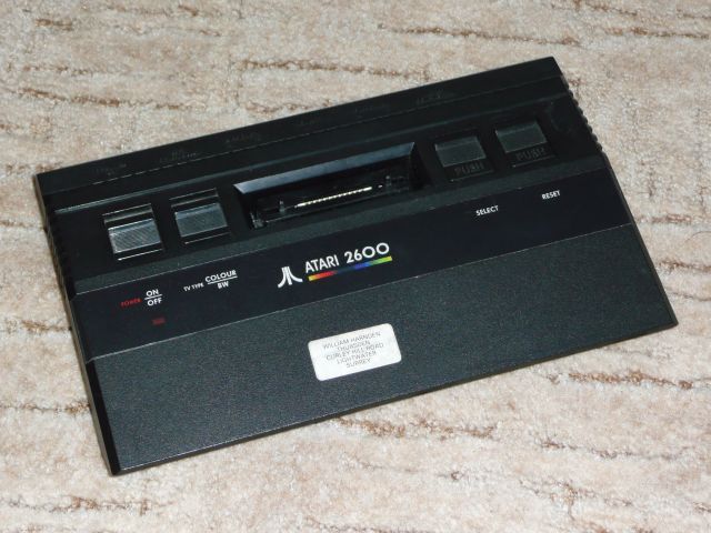 ZOOM > Atari 2600 CX-2600