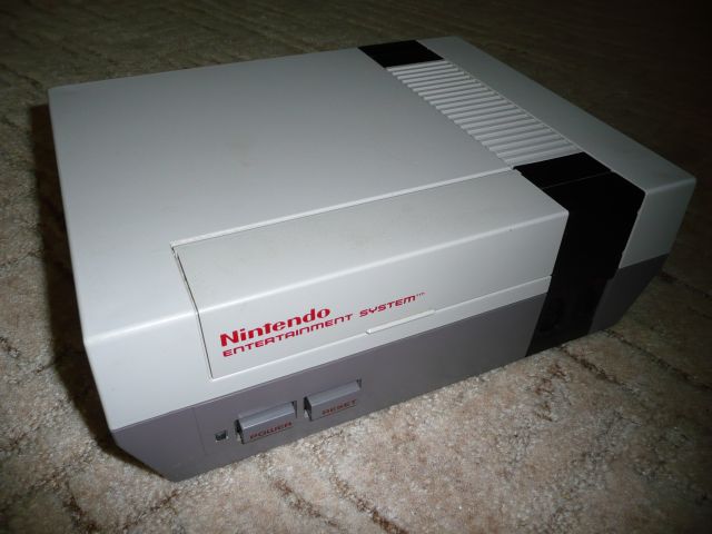 ZOOM > Nintendo NES NES-001